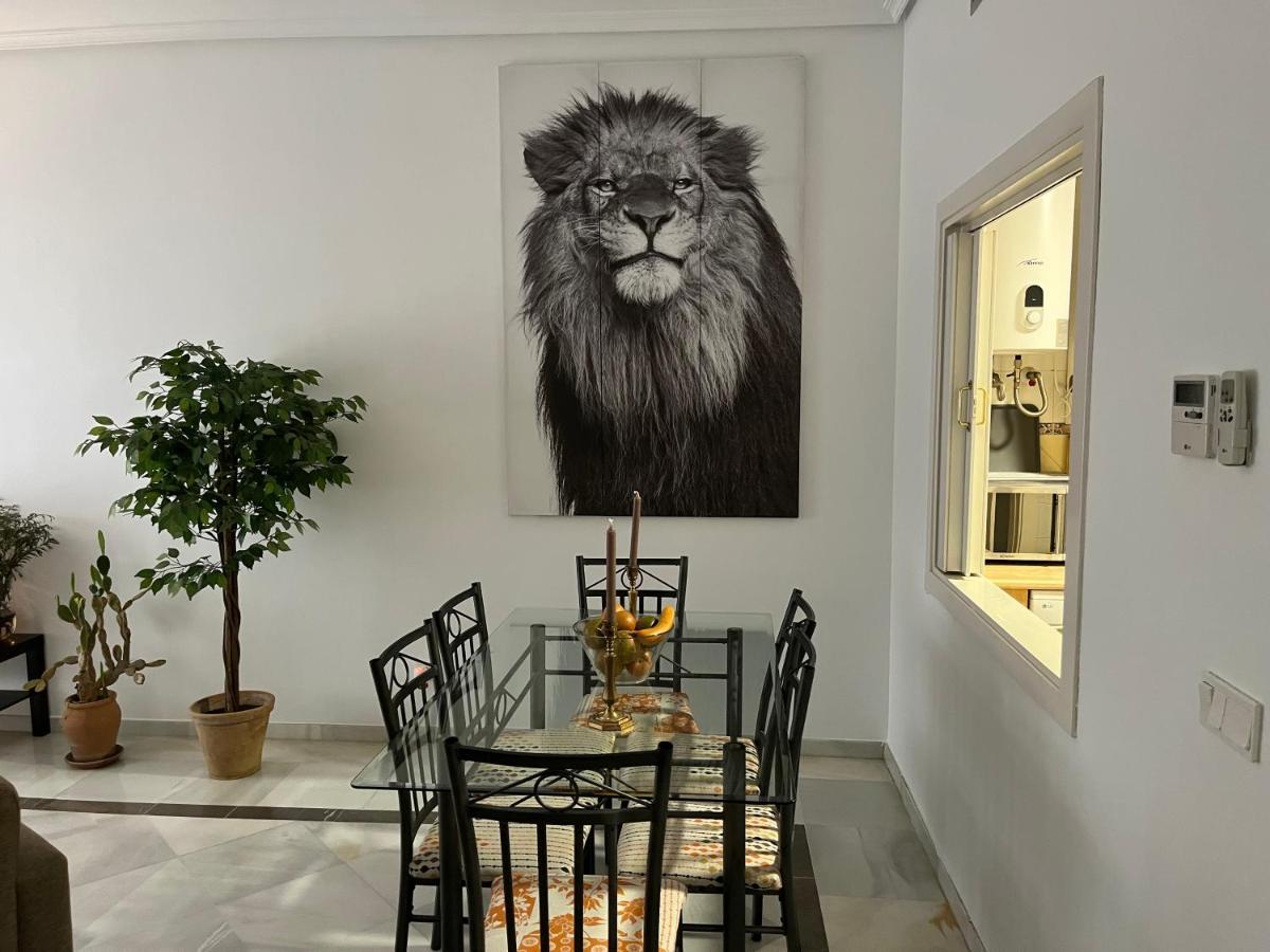Appartement Very Apartament. Center. Private Parking